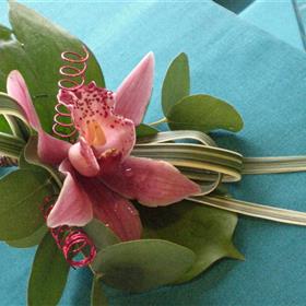 fwthumbPinkOrchidButtonhole.jpg